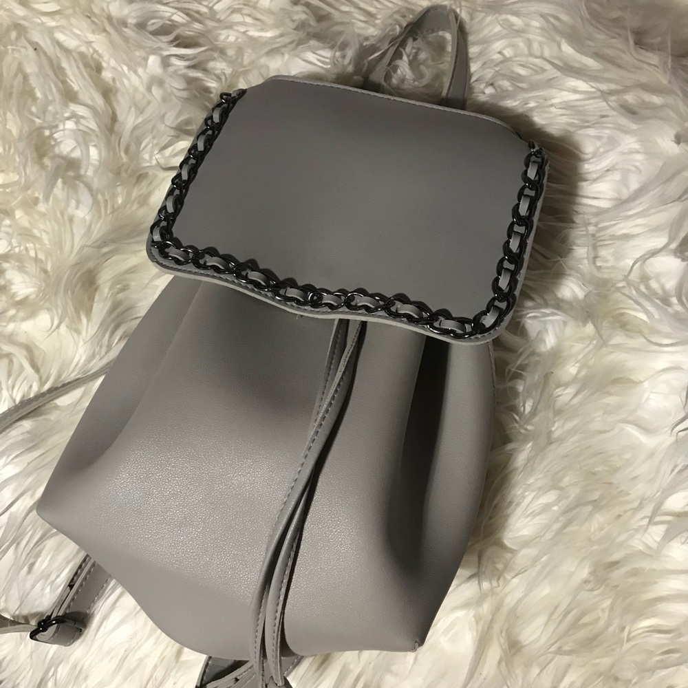 Backpack - Picture 2 of 3